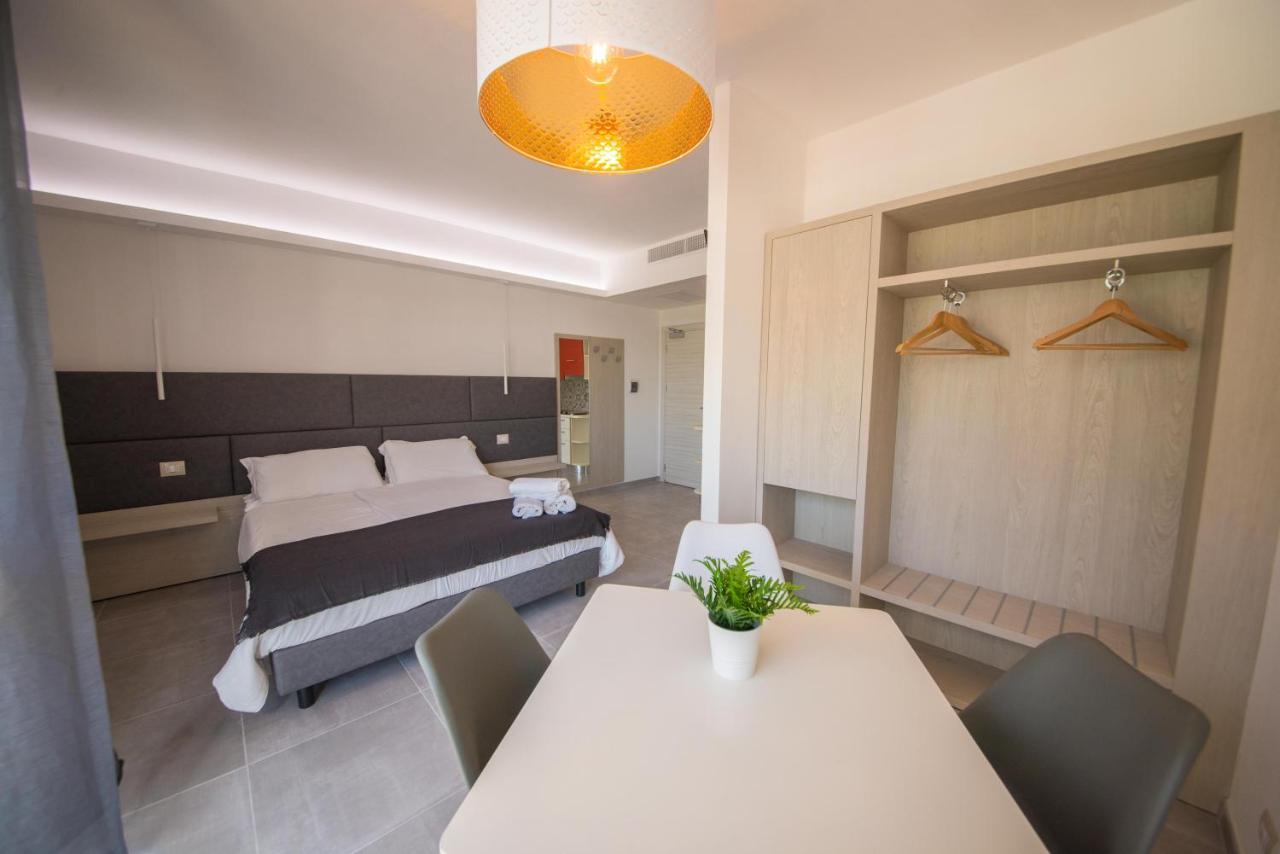 Residence Cristine Riva Zewnętrze zdjęcie