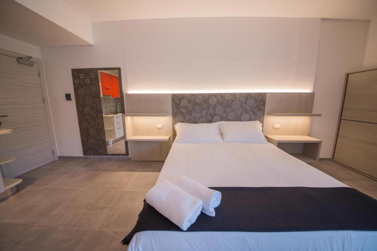 Residence Cristine Riva Zewnętrze zdjęcie
