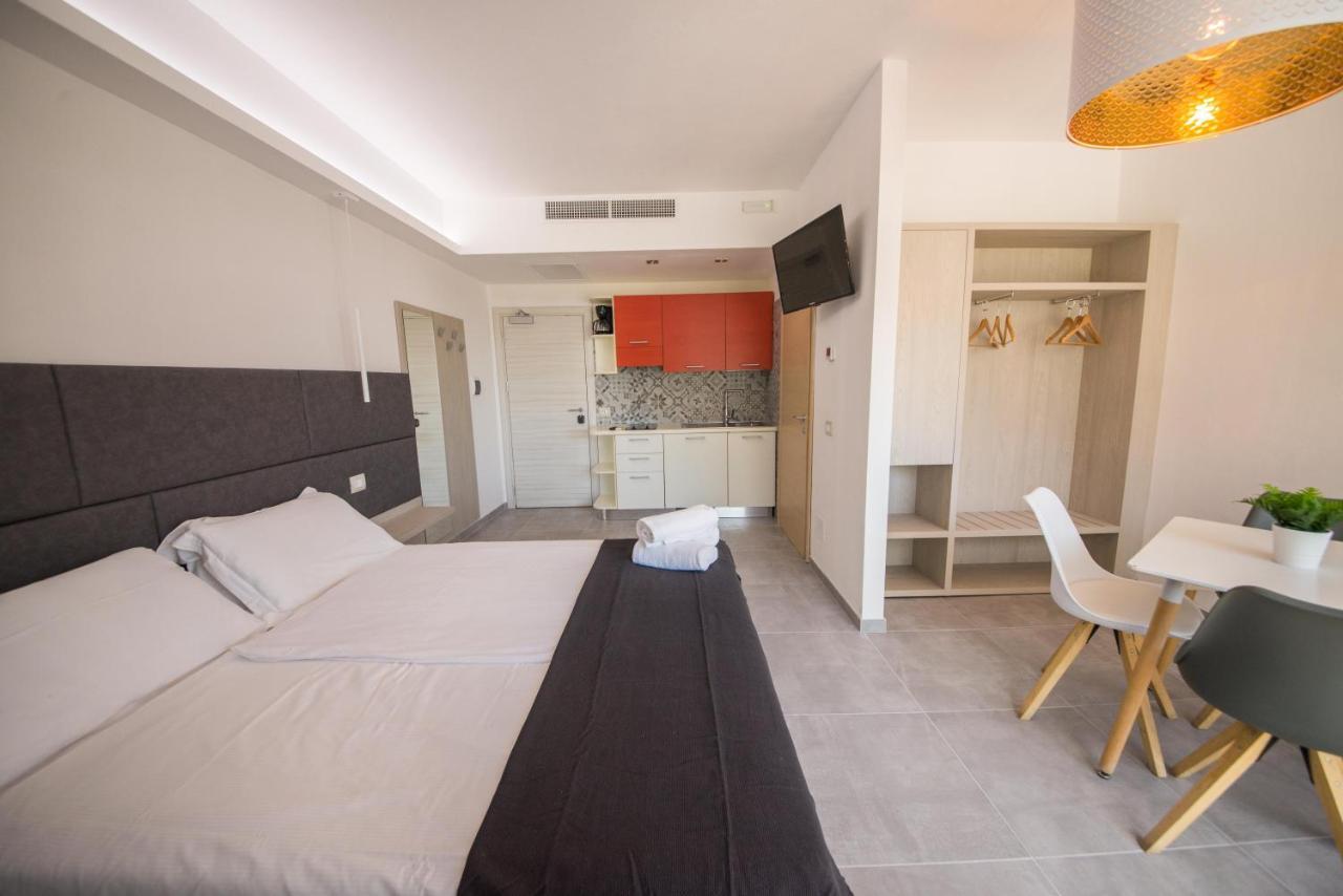 Residence Cristine Riva Zewnętrze zdjęcie
