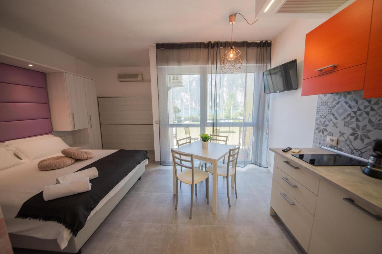 Residence Cristine Riva Zewnętrze zdjęcie