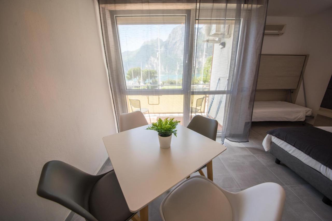 Residence Cristine Riva Zewnętrze zdjęcie