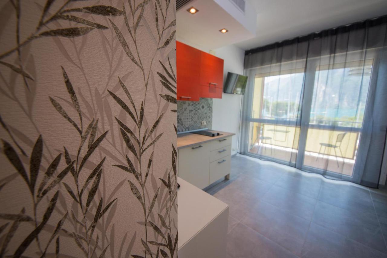 Residence Cristine Riva Zewnętrze zdjęcie